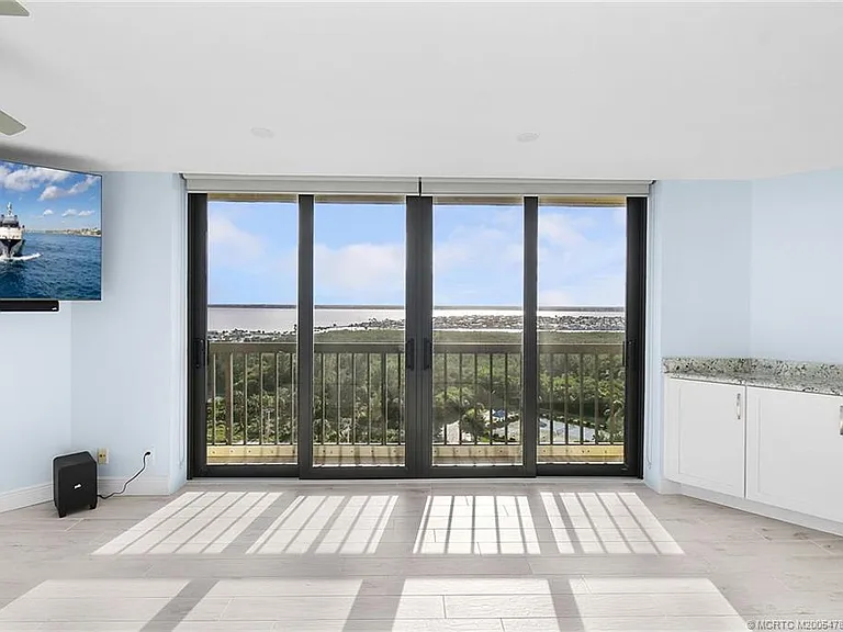 9550 S Ocean Dr #1610 — Photo 22