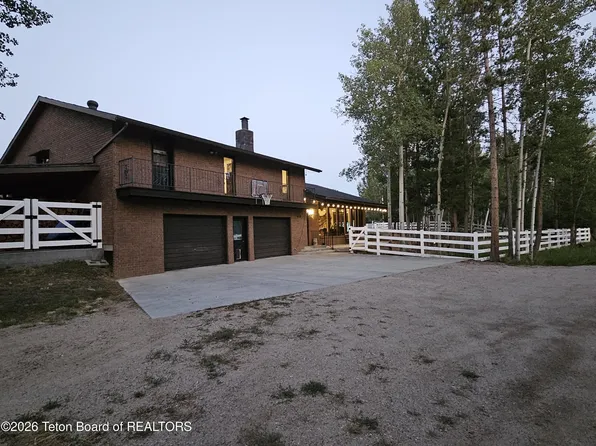 559 Moose St, Pinedale, WY 82941