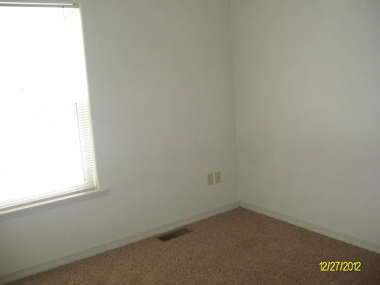 414 Madison St #A — Photo 9
