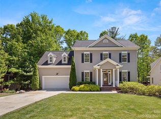 1040 Columbine Rd, Asheville, NC 28803