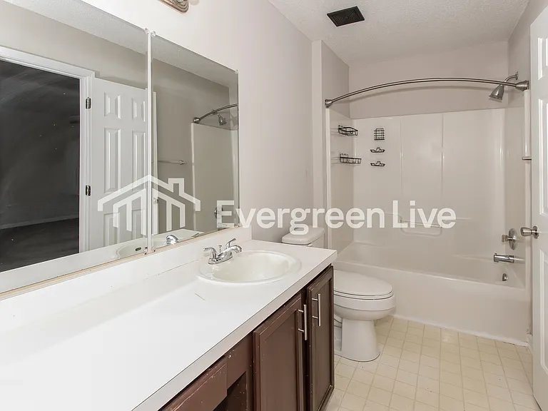 104 Autumn Woods Dr — Photo 9