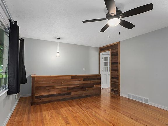 5th image of 8807 Kentucky Ave