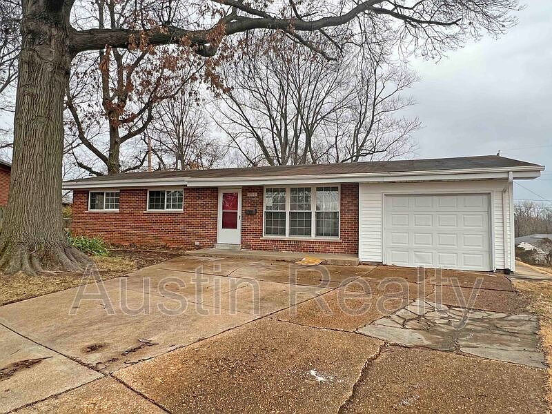 1st image of 2624 Terri Lee Ct