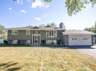 856 Ballantyne Ln NE, Spring Lake Park, MN 55432