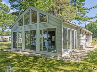 5608 El Camino Dr, Newaygo, MI, 49337