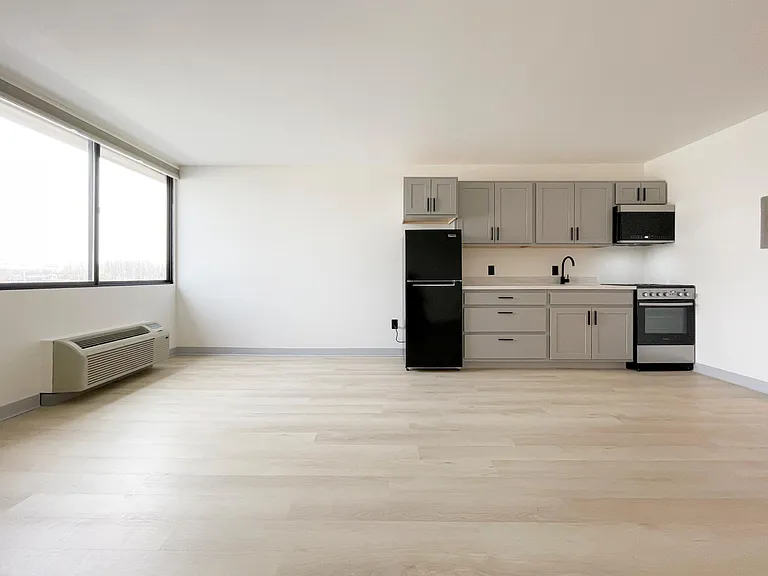 Boulevard Suites — Photo 18