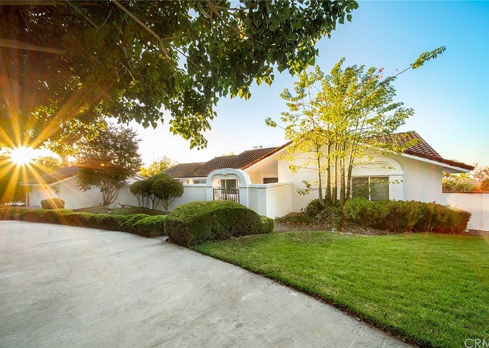 1st image of 10903 Beechwood Dr