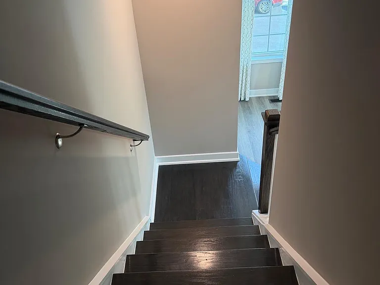149 Lawndale Dr — Photo 17