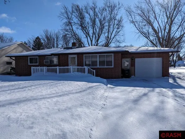 442 1st Ave SW, Winnebago, MN 56098