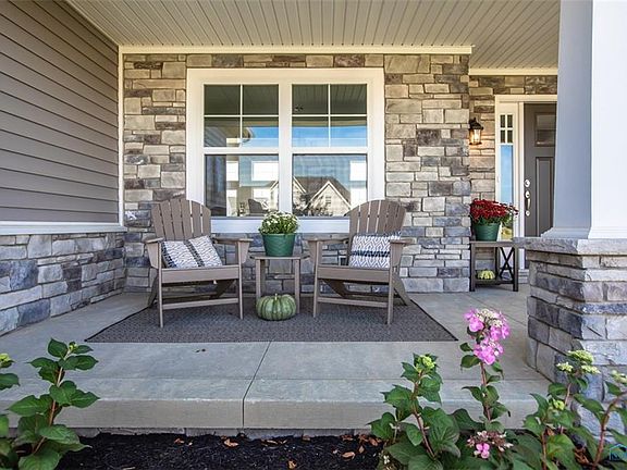 3rd image of 306 Cornerstone Ct