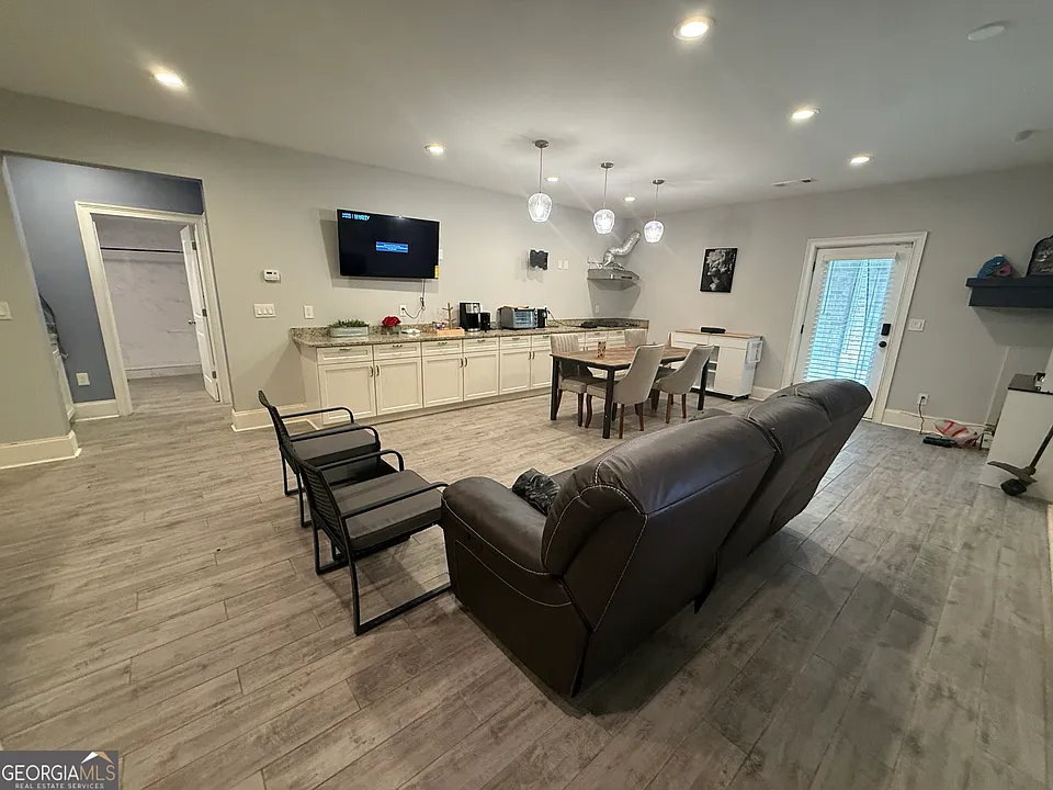 3816 Chamblee Dunwoody Rd