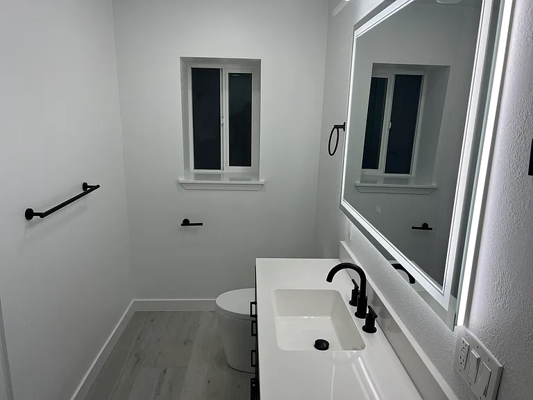 16226 Larch Way #1 — Photo 12