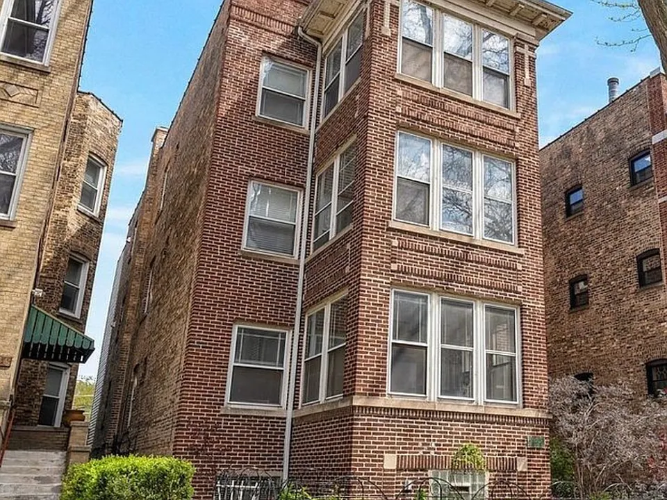 1432 W Jonquil Ter #3