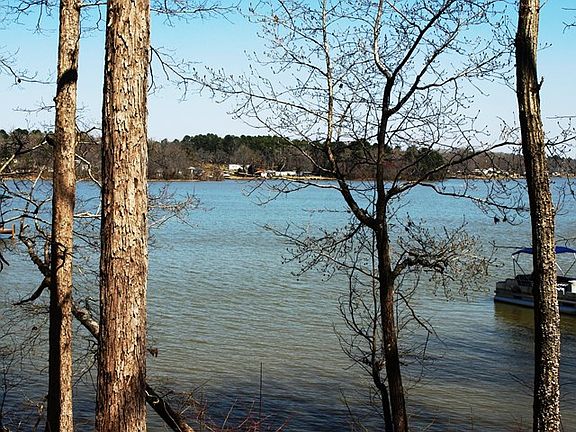 3rd image of 506 Eagles Harbor Dr