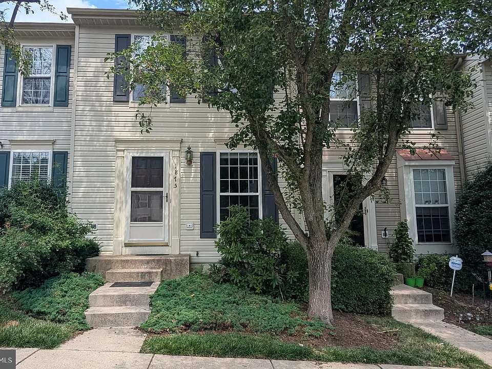 1875 Tiger Lily Cir
