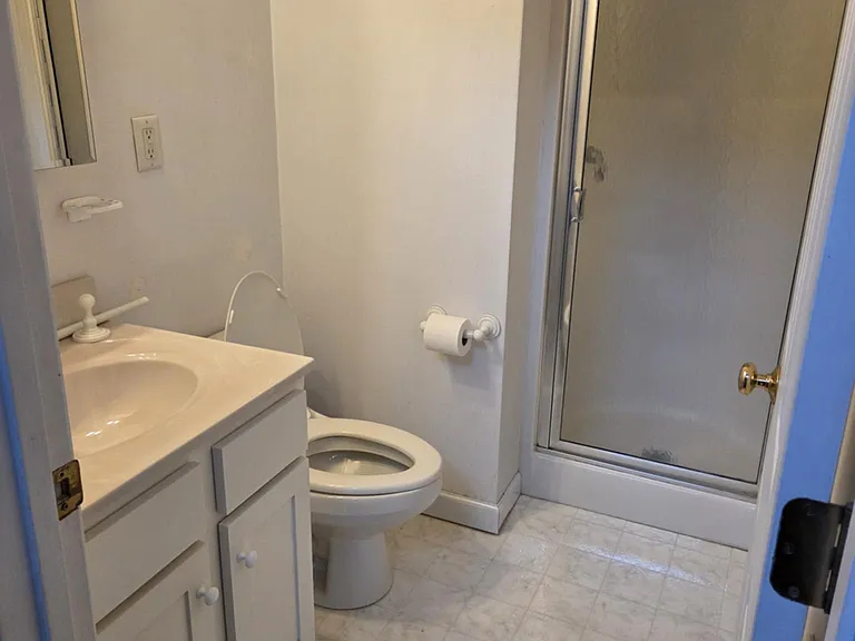 Upstairs Bath
