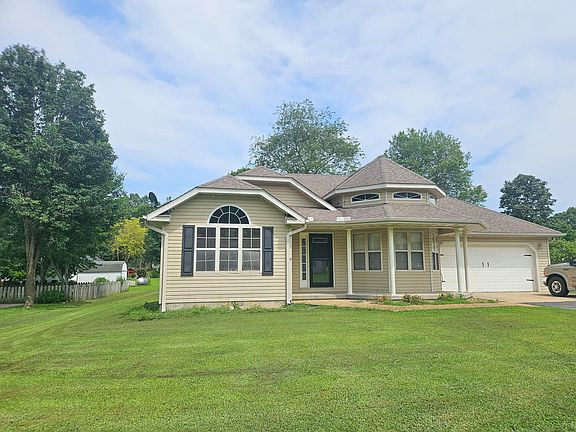 5th image of 703 Kaitlin Drive