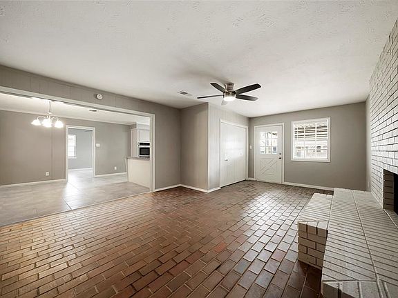 5th image of 2314 Carl Ct