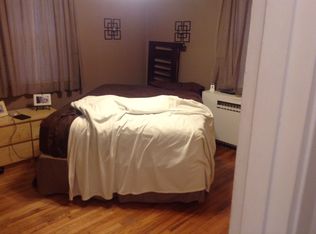 26353 74th Ave #2, Glen Oaks, NY 11004