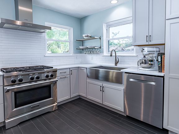 4th image of 307 Chickasaw Cir