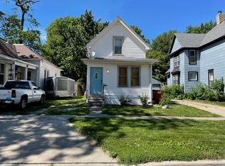 208 W Eureka St, Champaign, IL