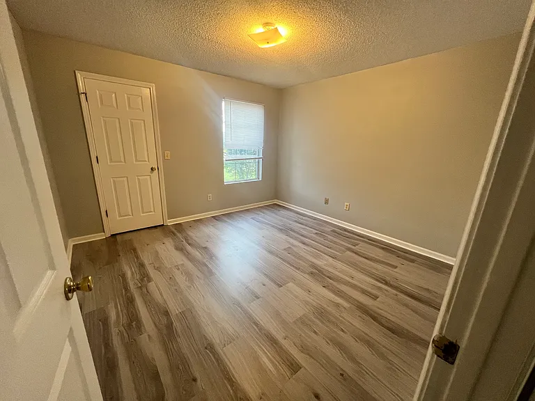 217 Magnolia Plantation Ct — Photo 5