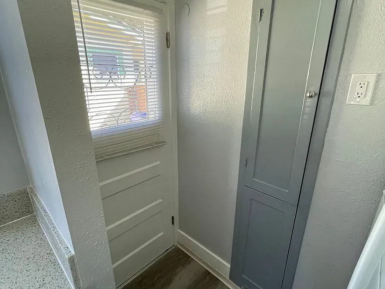 1529-1531 1533 Madison Ave — Photo 12