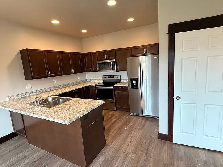 205 Wooden Shoe Ln — Photo 8
