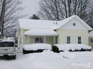 399 Maple St, Shelby, MI 49455