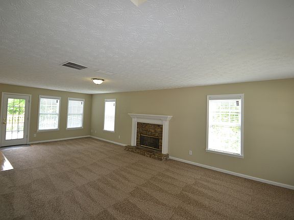 3rd image of 3016 Cobblers Ct