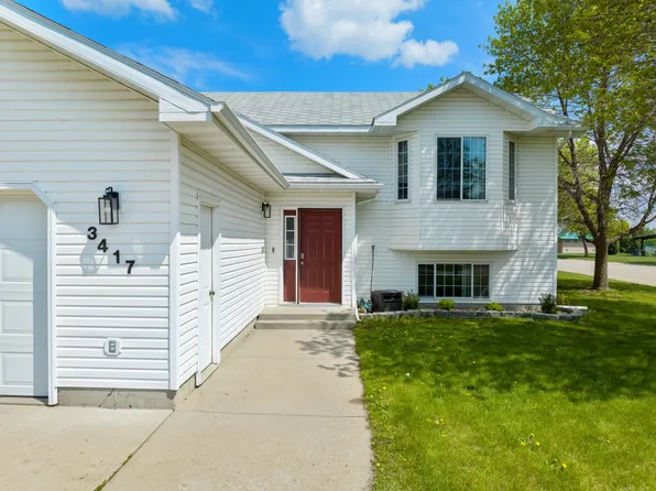 3417 2nd St SE, Minot, ND 58701
