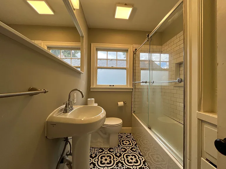 1723 NE 60th Ave — Photo 25