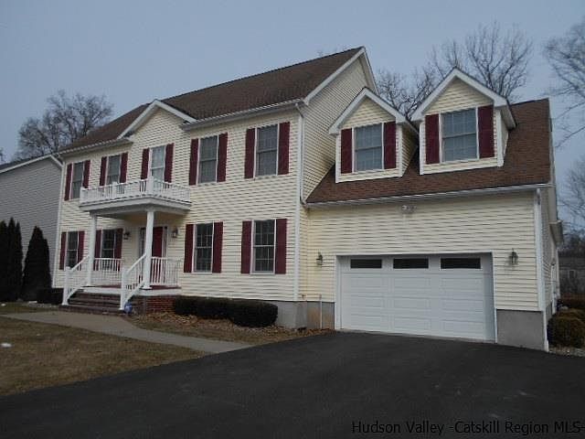 1st image of 102 Josephs Dr