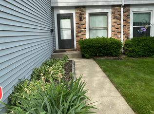 1989 Georgetown Ln, Hoffman Estates, IL 60169