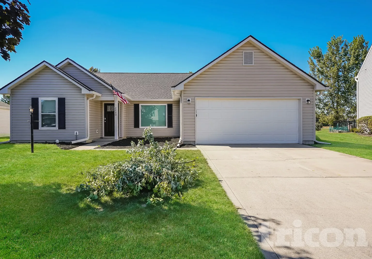 2880 Lakestream Drive Columbus IN — Photo 1