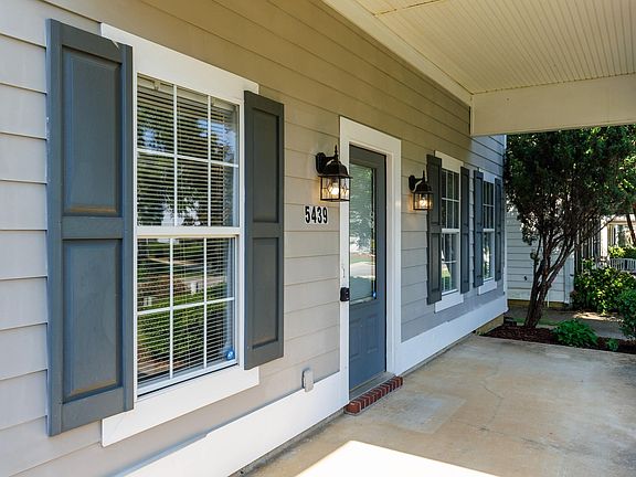5th image of 5439 Camellia Ln