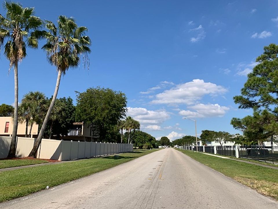 2nd image of 3606 Alder Dr