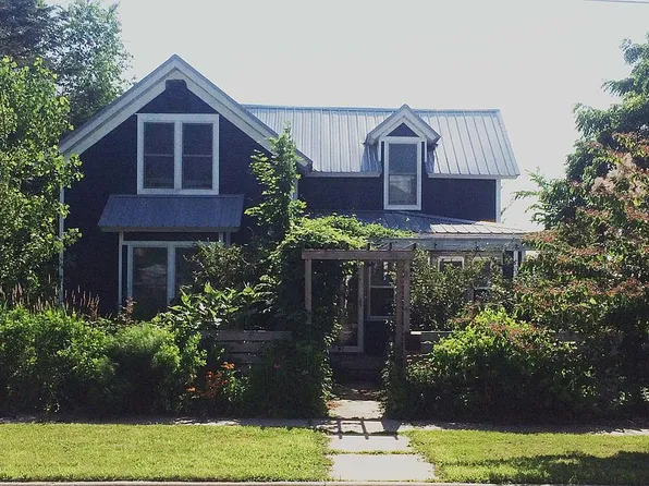117 Wisconsin Ave, Viroqua, WI 54665