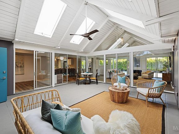 3rd image of 49 Mount Whitney Drive