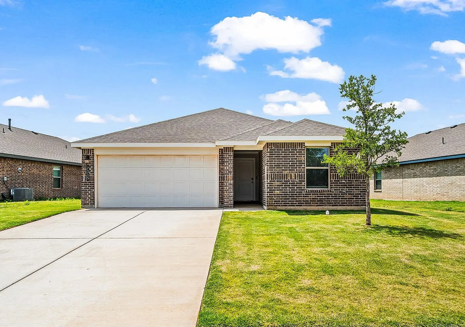Spacious 4BR House in Lubbock — Photo 1