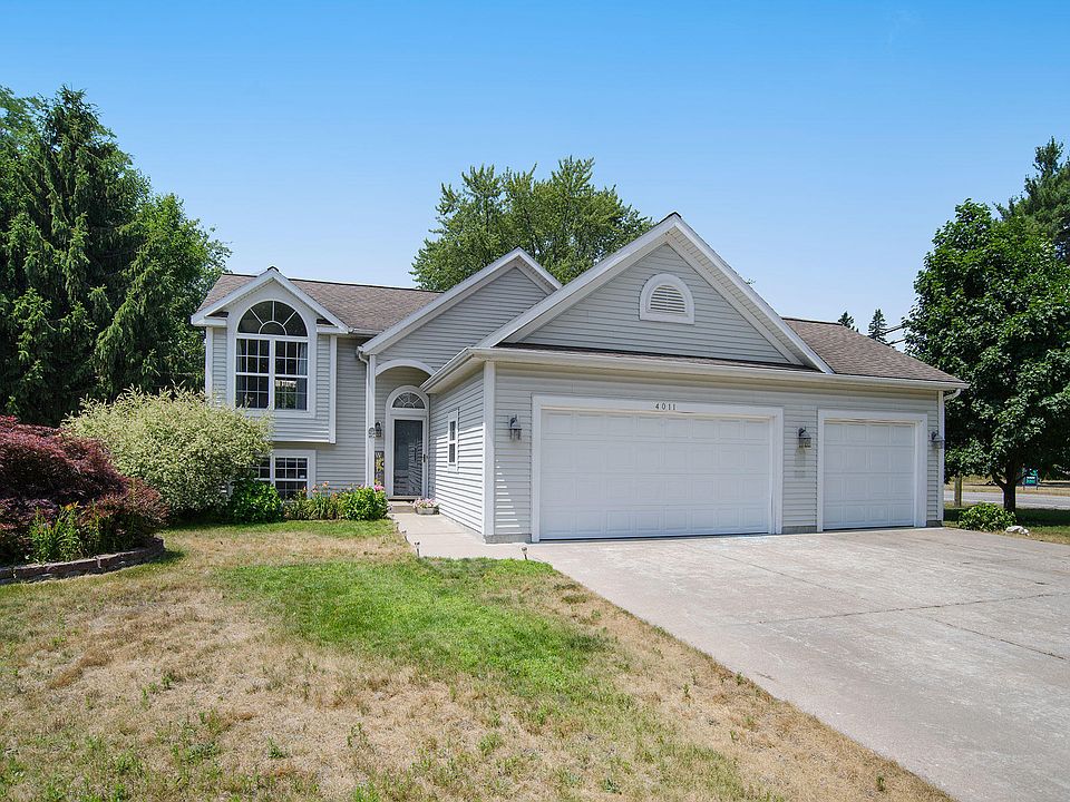 1st image of 4011 Evergreen Dr
