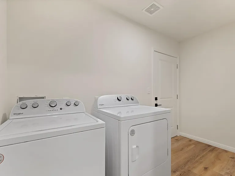 317 Mill St #102 — Photo 15