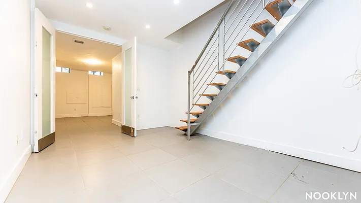 Rented by Nooklyn NYC LLC | media 22