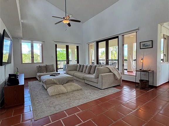 2nd image of 86 Lakeside Villas F2