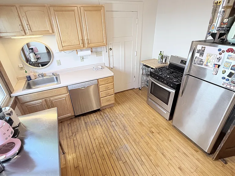 931 Jenifer St #2 — Photo 8