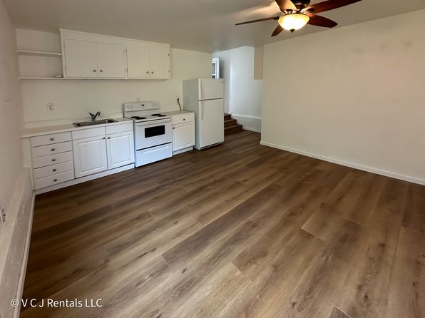 1890 Almond Ave APT C