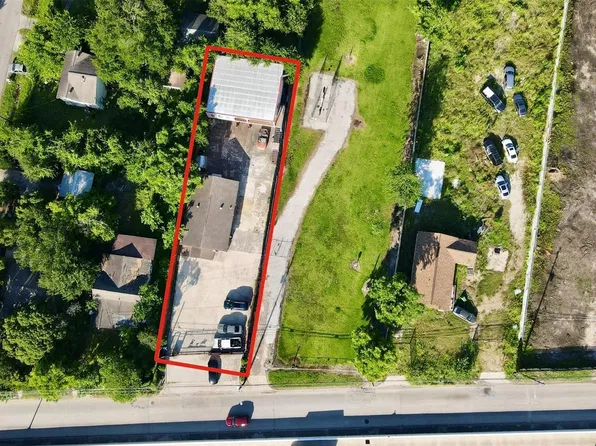 9944 E Hardy Rd, Houston, TX 77093