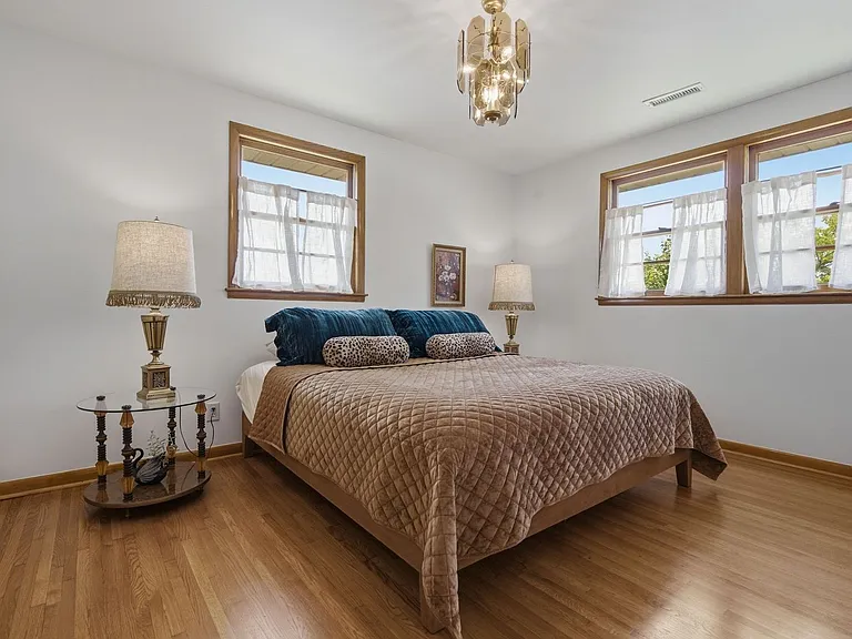 5028 Danby Dr — Photo 12