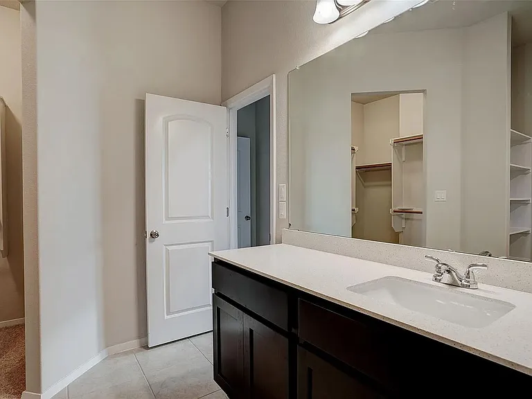 171 White Dunes Dr — Photo 32