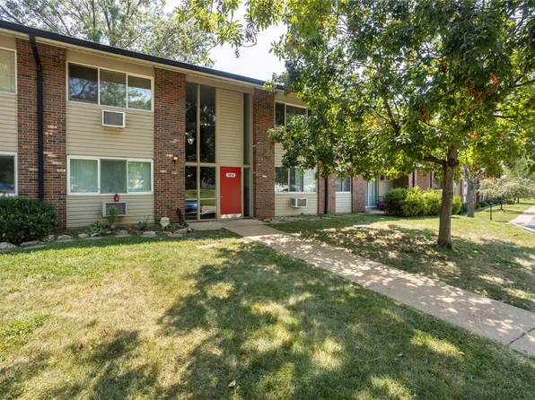 9016 Villaridge Ct APT B, Saint Louis, MO 63123
